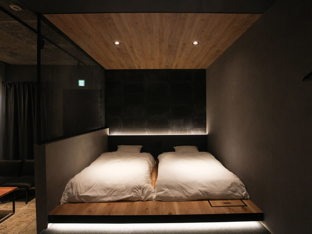照明でシーン分けされた客室  -SEKAI HOTEL Fuse-