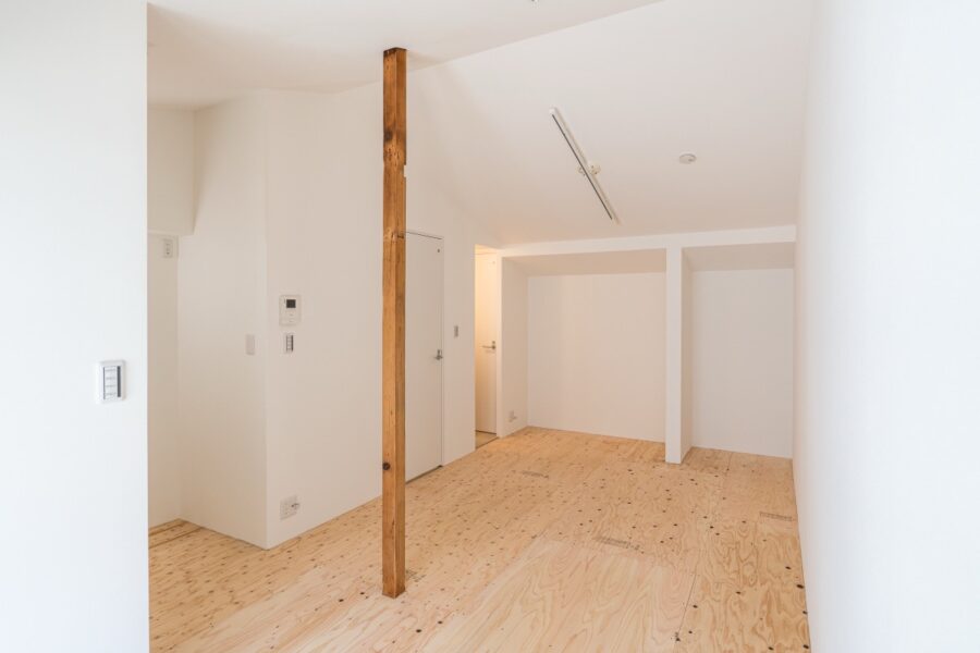 “これから”を仕込む、小さな長屋のアップデート【大阪市中央区】