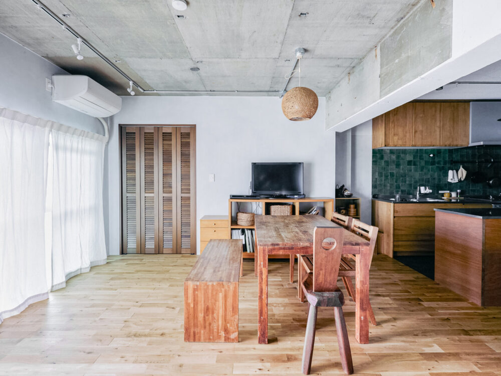 <60㎡>光と風に遊ばれる、自然素材のやさしい住まい【大阪府狭山市】