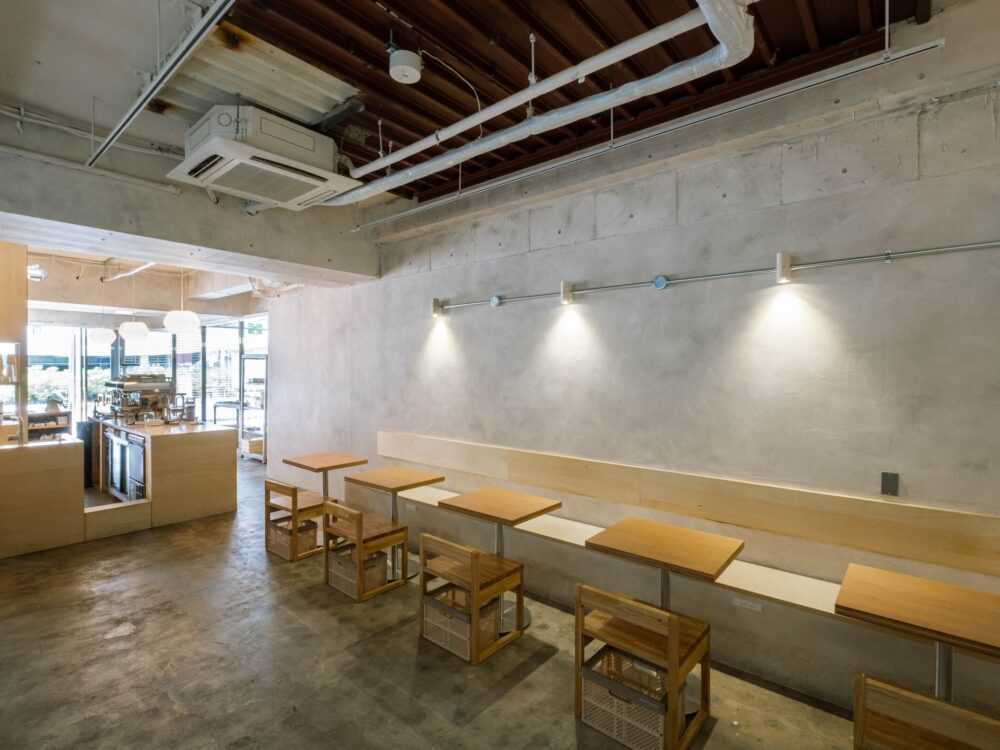 訪れる人の時間を記録に – OURLOG COFFEE ROASTERS【大阪市中央区】