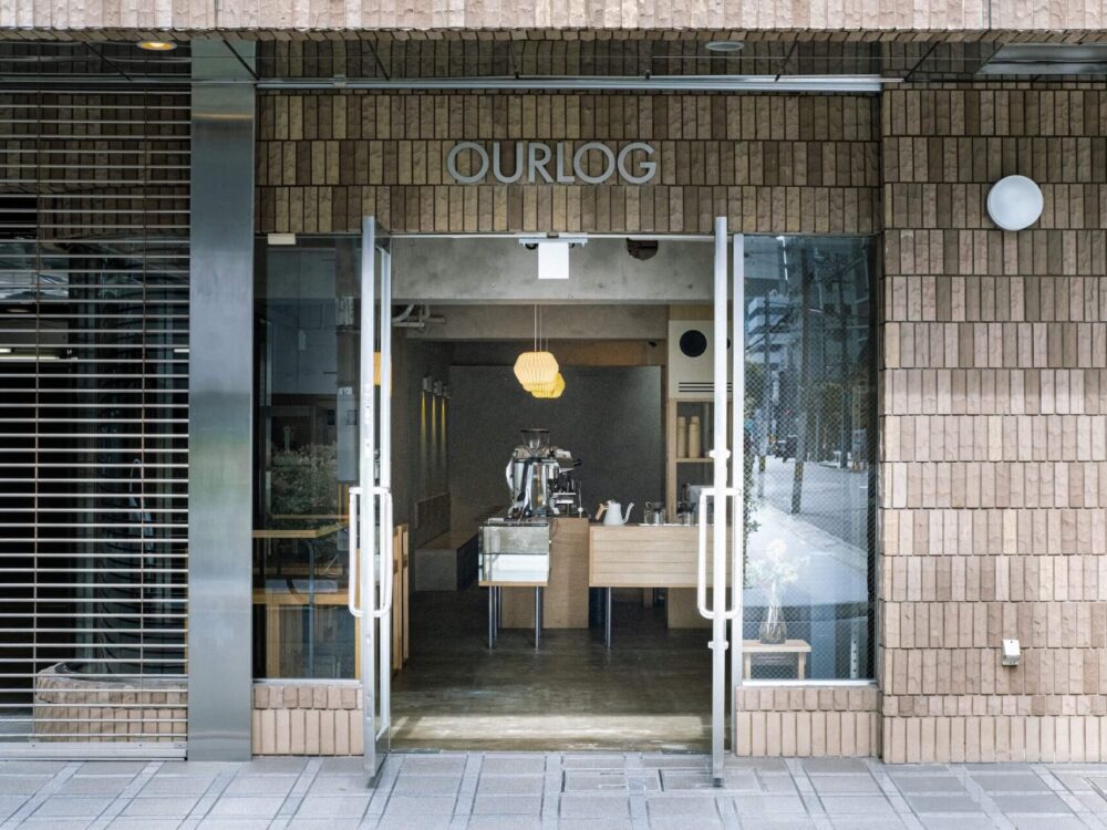 訪れる人の時間を記録に – OURLOG COFFEE ROASTERS【大阪市中央区】