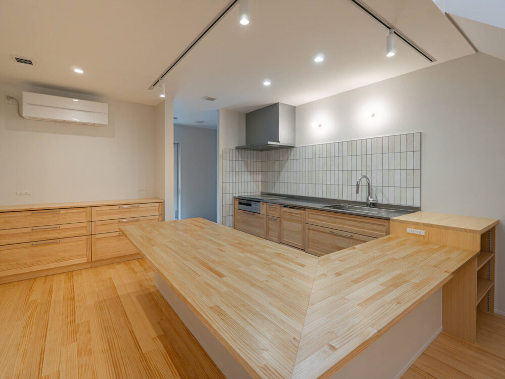 ふたつの家をひとつに。親子3世代の暮らしを重ねる実家リノベ【大阪市住吉区】