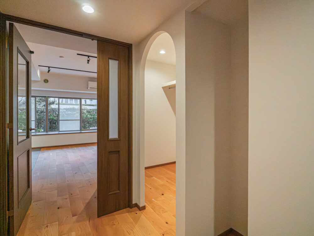 散らかる・回らない・目が届かない。子育ての3つの詰まりをほどく、82㎡の部分リノベ【大阪府吹田市】