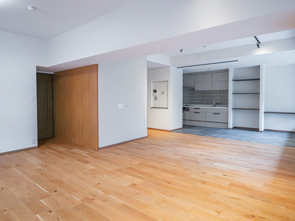 散らかる・回らない・目が届かない。子育ての3つの詰まりをほどく、82㎡の部分リノベ【大阪府吹田市】