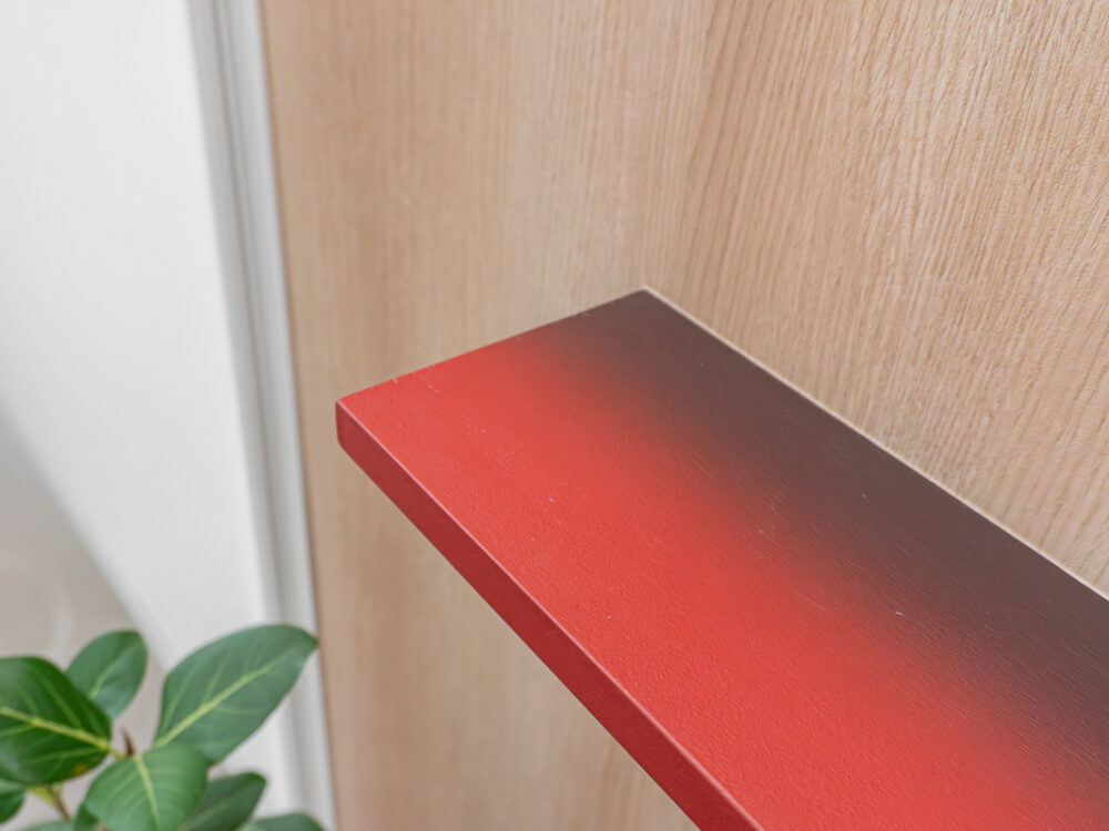 “きちんと”の中に、少しの違和感を。宿力の世界観を映したオフィス【京都府京都市】