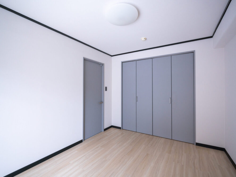 ＜74.75㎡ ＞「誰にでも好かれる」を目指さない。住む人が完成させる賃貸リノベーション 【大阪市中央区】